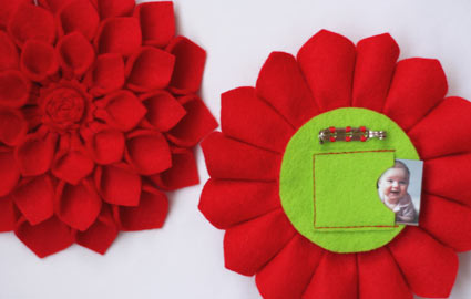 dahlia felt brooch